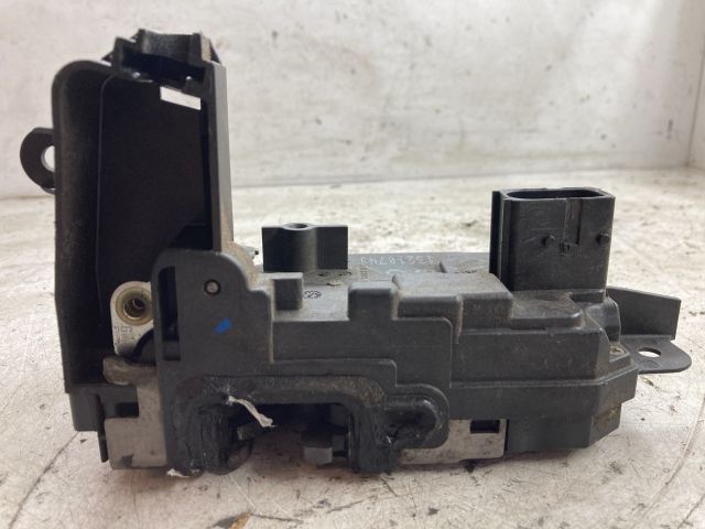 bontott OPEL ZAFIRA B Jobb első Ajtózár