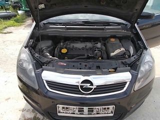 bontott OPEL ZAFIRA B Jobb első Belső Küszöb Burkolat