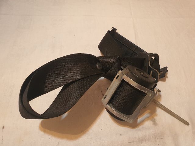 bontott OPEL ZAFIRA B Jobb első Biztonsági Öv