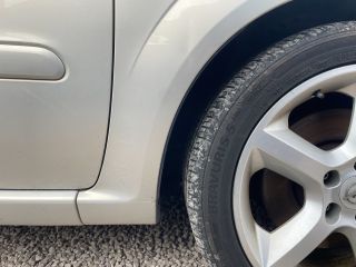 bontott OPEL ZAFIRA B Jobb első Sárvédő