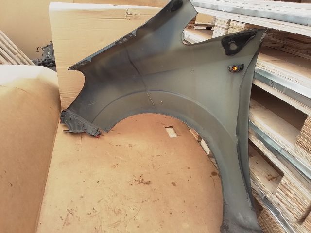 bontott OPEL ZAFIRA B Jobb első Sárvédő