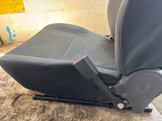 bontott OPEL ZAFIRA B Jobb első Ülés