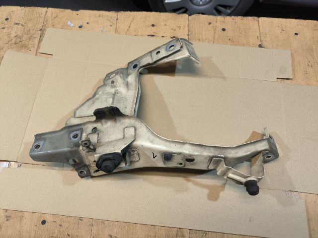 bontott OPEL ZAFIRA B Jobb Fényszóró Lámpakeret