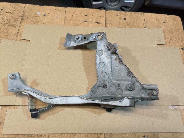 bontott OPEL ZAFIRA B Jobb Fényszóró Lámpakeret