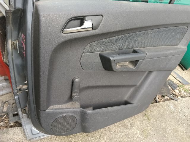 bontott OPEL ZAFIRA B Jobb hátsó Ajtó (Részeivel)