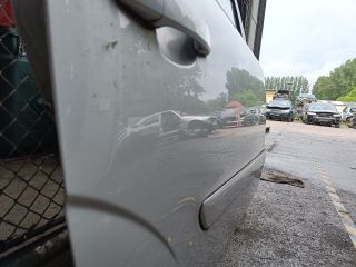 bontott OPEL ZAFIRA B Jobb hátsó Ajtó (Részeivel)