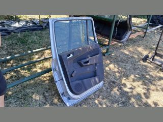 bontott OPEL ZAFIRA B Jobb hátsó Ajtó (Részeivel)