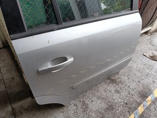 bontott OPEL ZAFIRA B Jobb hátsó Ajtó (Részeivel)