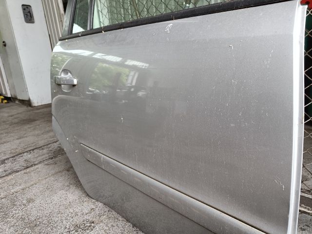 bontott OPEL ZAFIRA B Jobb hátsó Ajtó (Részeivel)