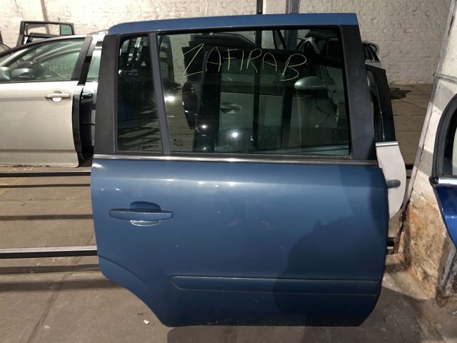 bontott OPEL ZAFIRA B Jobb hátsó Ajtó (Részeivel)