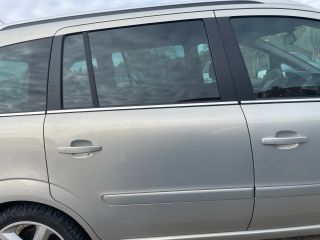 bontott OPEL ZAFIRA B Jobb hátsó Ajtó (Üres lemez)