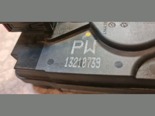 bontott OPEL ZAFIRA B Jobb hátsó Ajtózár