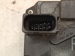 bontott OPEL ZAFIRA B Jobb hátsó Ajtózár