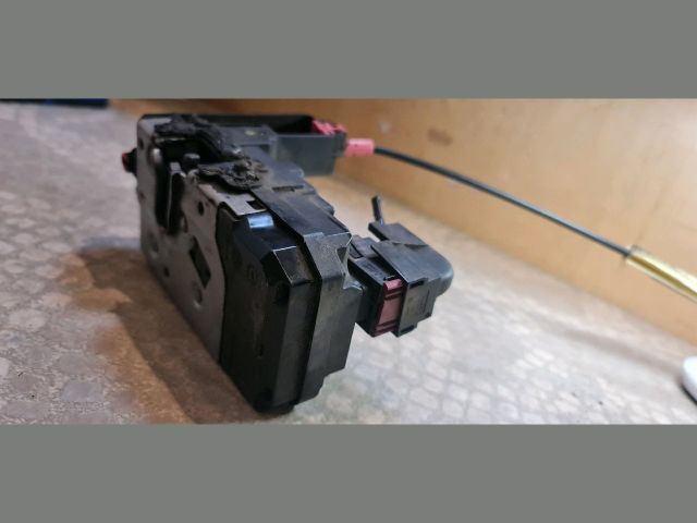 bontott OPEL ZAFIRA B Jobb hátsó Ajtózár