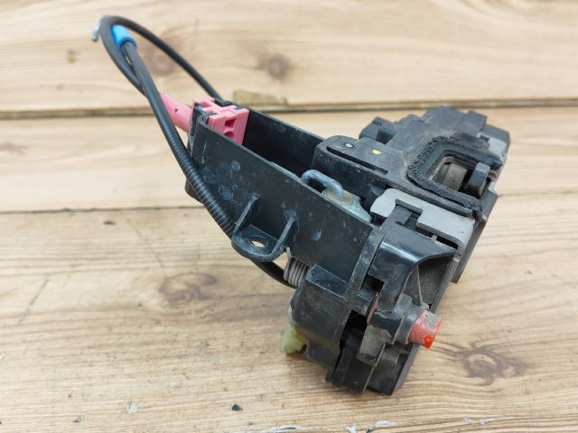 bontott OPEL ZAFIRA B Jobb hátsó Ajtózár