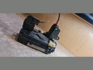 bontott OPEL ZAFIRA B Jobb hátsó Ajtózár