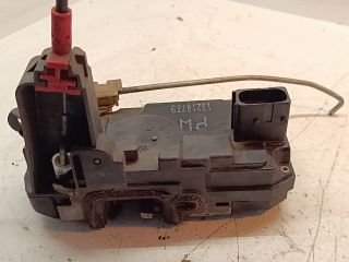 bontott OPEL ZAFIRA B Jobb hátsó Ajtózár