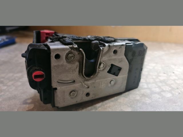 bontott OPEL ZAFIRA B Jobb hátsó Ajtózár