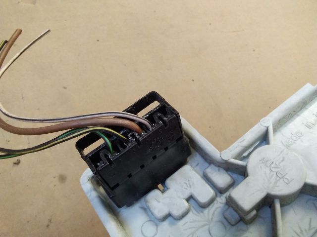 bontott OPEL ZAFIRA B Jobb Hátsó Lámpa Foglalat