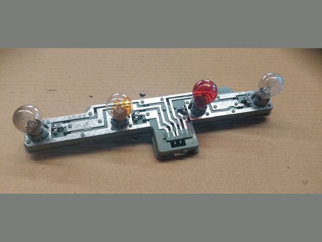 bontott OPEL ZAFIRA B Jobb Hátsó Lámpa Foglalat