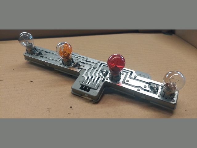 bontott OPEL ZAFIRA B Jobb Hátsó Lámpa Foglalat