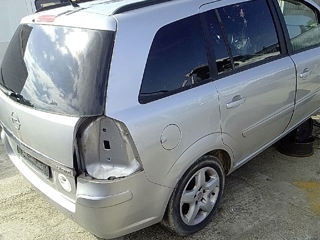 bontott OPEL ZAFIRA B Jobb hátsó Negyed Karosszéria Csomag