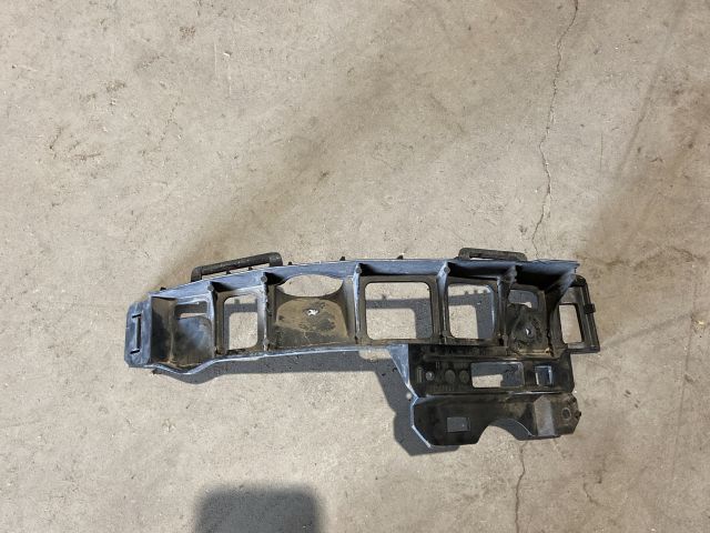 bontott OPEL ZAFIRA B Jobb hátsó Oldal Lökhárító Tartó (Műanyag)