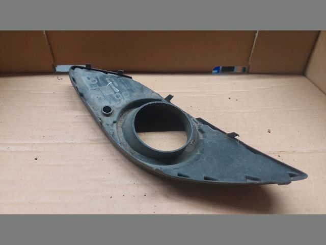 bontott OPEL ZAFIRA B Jobb Ködlámpa Rács