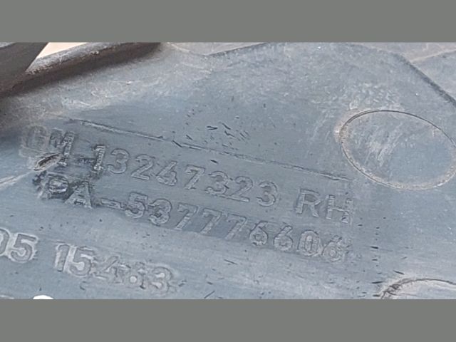 bontott OPEL ZAFIRA B Jobb Ködlámpa Rács