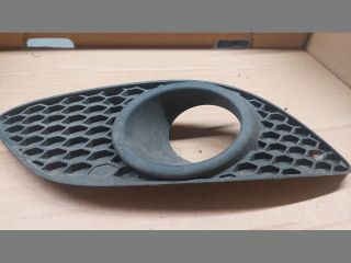 bontott OPEL ZAFIRA B Jobb Ködlámpa Rács