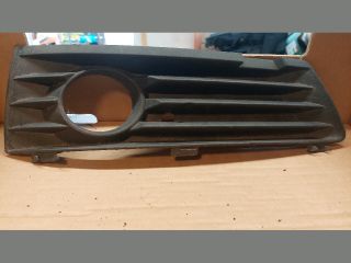 bontott OPEL ZAFIRA B Jobb Ködlámpa Rács