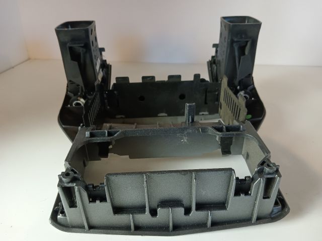 bontott OPEL ZAFIRA B Középkonzol Keret