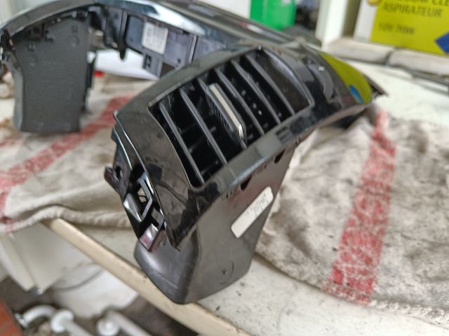 bontott OPEL ZAFIRA B Középkonzol Keret