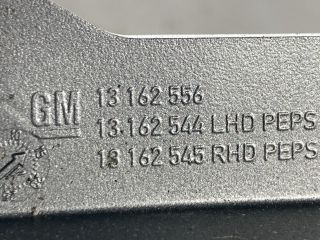 bontott OPEL ZAFIRA B Középkonzol Keret