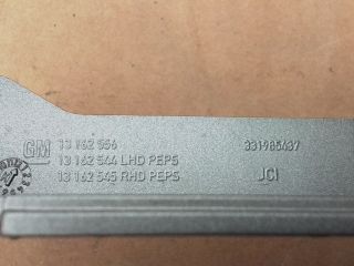 bontott OPEL ZAFIRA B Középkonzol Keret