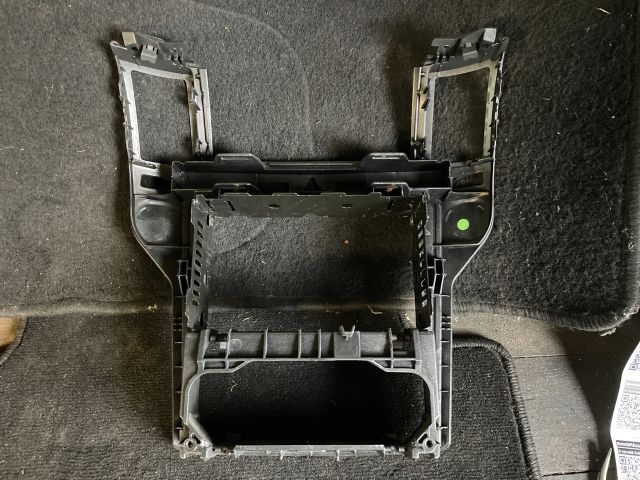 bontott OPEL ZAFIRA B Középkonzol Keret