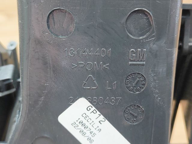 bontott OPEL ZAFIRA B Középkonzol Keret