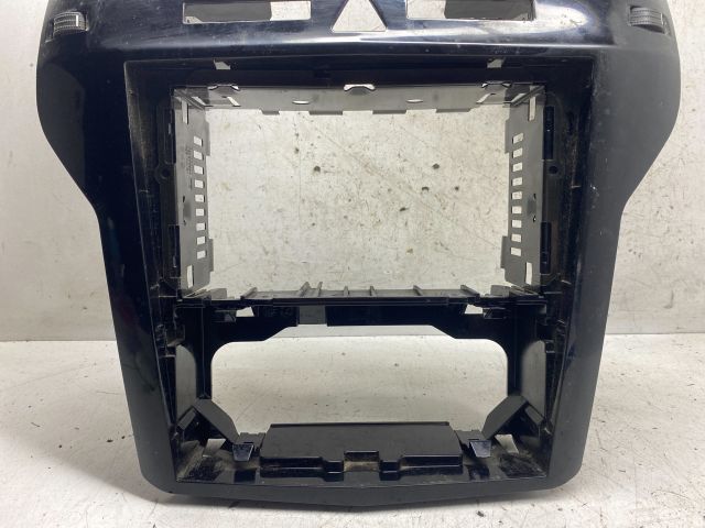 bontott OPEL ZAFIRA B Középkonzol Keret