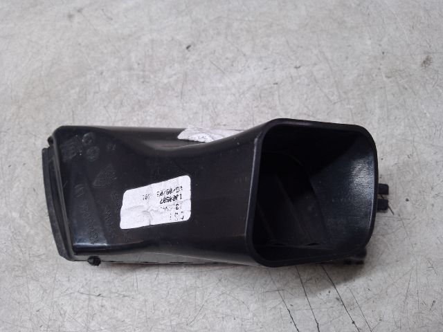 bontott OPEL ZAFIRA B Középső Bal Szellőző