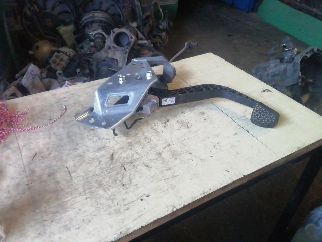 bontott OPEL ZAFIRA B Kuplung Pedál