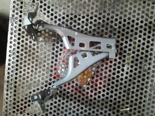 bontott OPEL ZAFIRA B Motorháztető Zsanér Pár