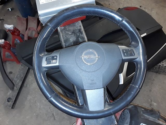 bontott OPEL ZAFIRA B Multikormány