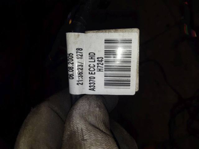 bontott OPEL ZAFIRA B Műszerfal Kábelköteg