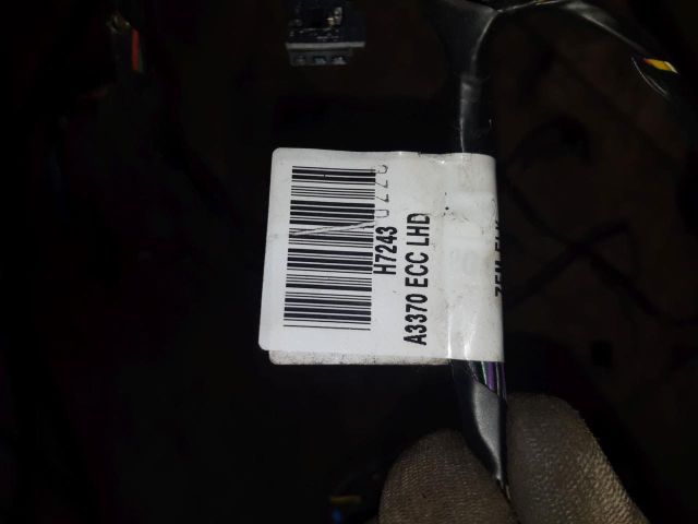 bontott OPEL ZAFIRA B Műszerfal Kábelköteg