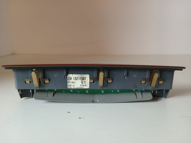 bontott OPEL ZAFIRA B Pótféklámpa