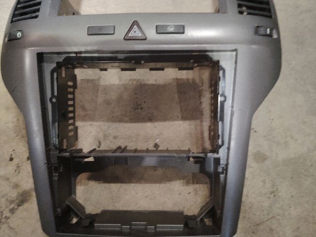 bontott OPEL ZAFIRA B Rádió / CD Keret