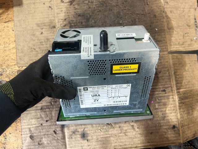 bontott OPEL ZAFIRA B Rádió / CD