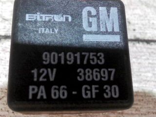 bontott OPEL ZAFIRA B Relé