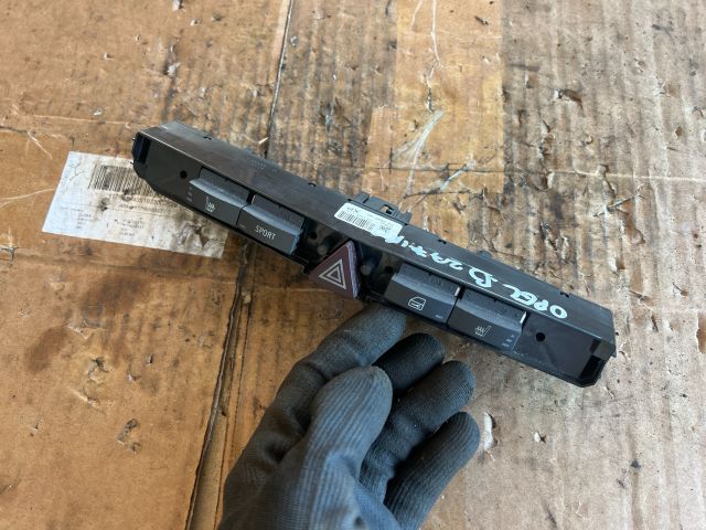 bontott OPEL ZAFIRA B Ülésfűtés Kapcsoló Pár