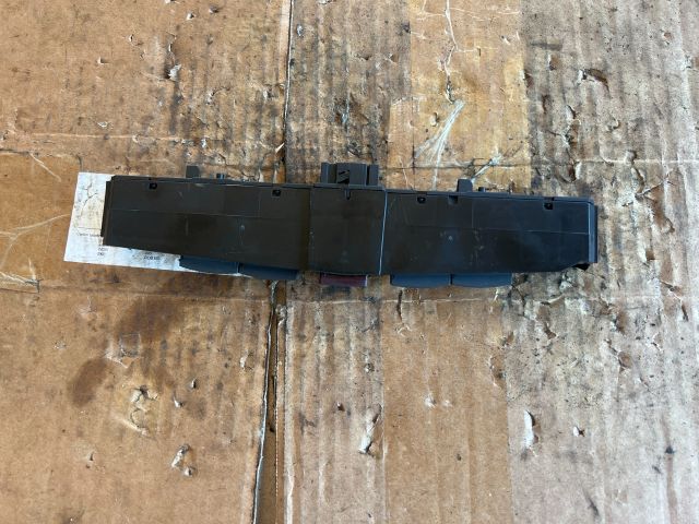 bontott OPEL ZAFIRA B Ülésfűtés Kapcsoló Pár